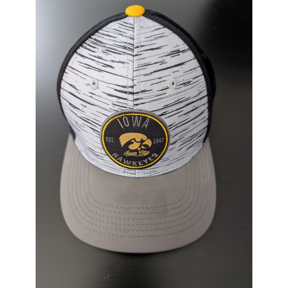 Iowa Hawkeyes Top Of The World One Fit Men's Stretch Fit Hat